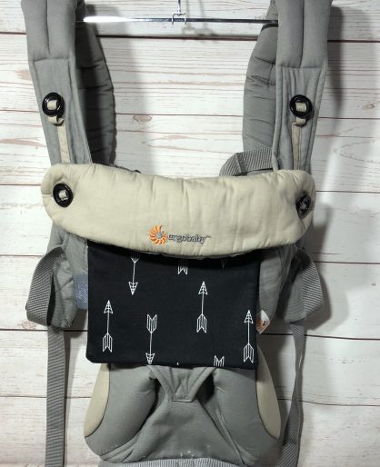 Black with white arrows Ergo 360 teething pads - Image 5