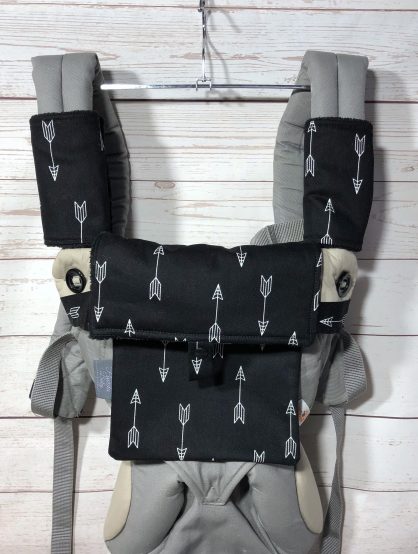 Black with white arrows Ergo 360 teething pads - Image 4